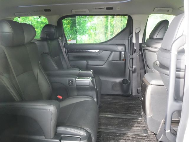 TOYOTA VELLFIRE 2018 Image 31