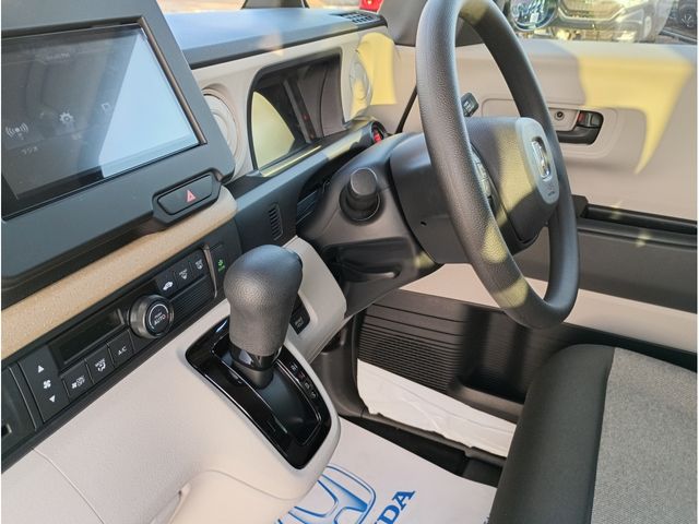 HONDA N BOX 2025 Image 31