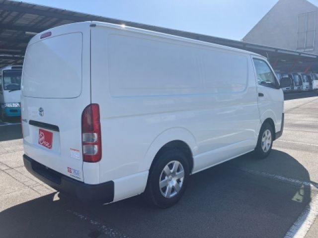 TOYOTA REGIUSACE VAN 2WD 2016 Image 31