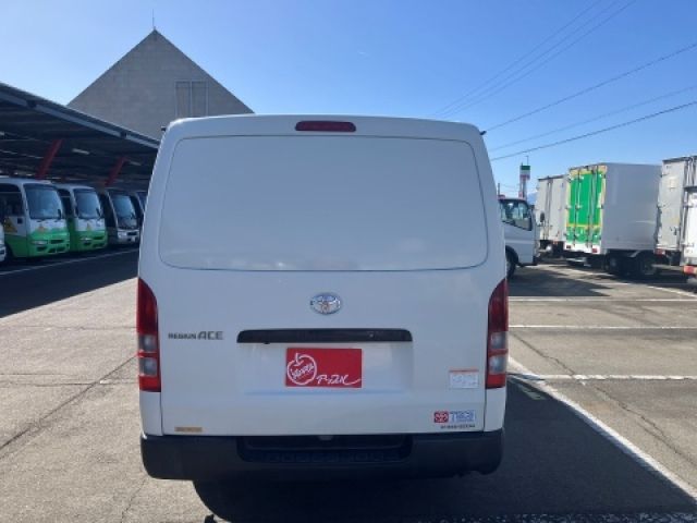 TOYOTA REGIUSACE VAN 2WD 2016 Image 31