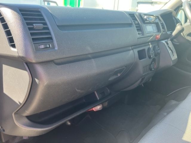 TOYOTA REGIUSACE VAN 2WD 2016 Image 31