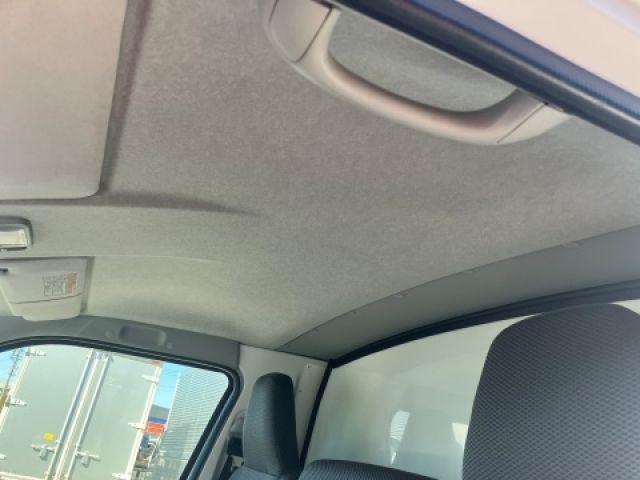 TOYOTA REGIUSACE VAN 2WD 2016 Image 31