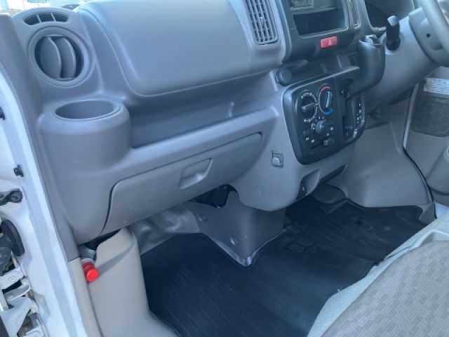 NISSAN NV100 CLIPPER 2022 Image 31