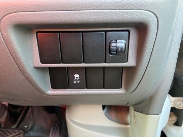 NISSAN NV100 CLIPPER 2022 Image 31