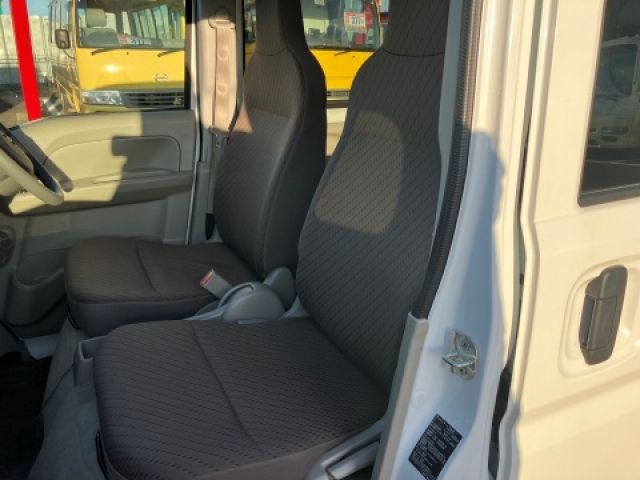 NISSAN NV100 CLIPPER 2022 Image 31