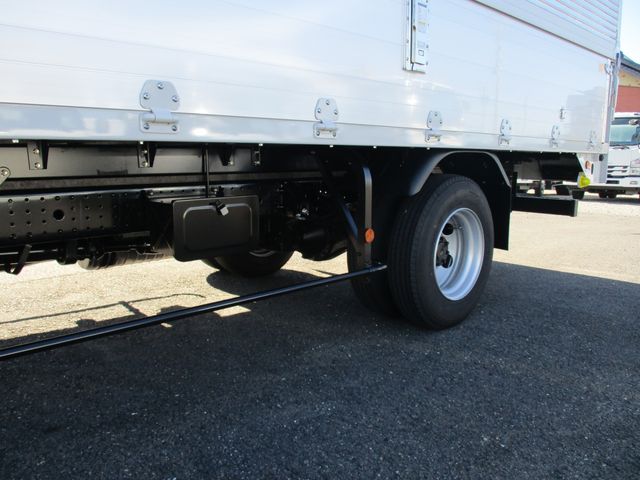 MITSUBISHI CANTER 2024 Image 31