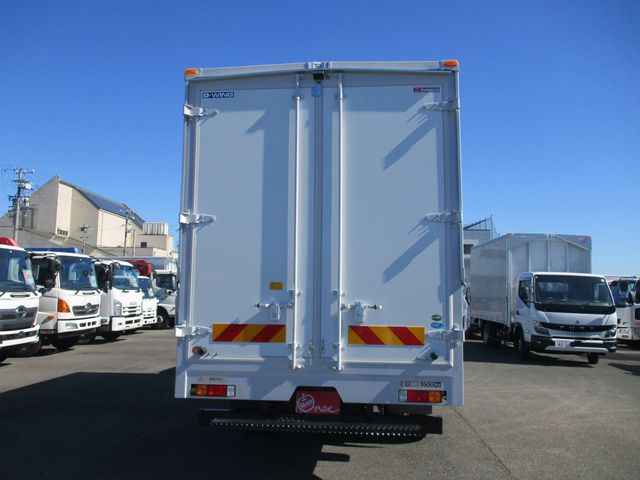 MITSUBISHI CANTER 2024 Image 31
