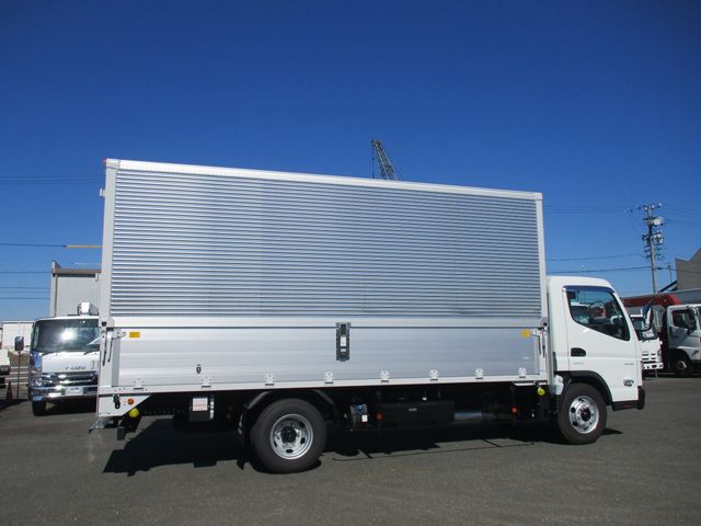 MITSUBISHI CANTER 2024 Image 31