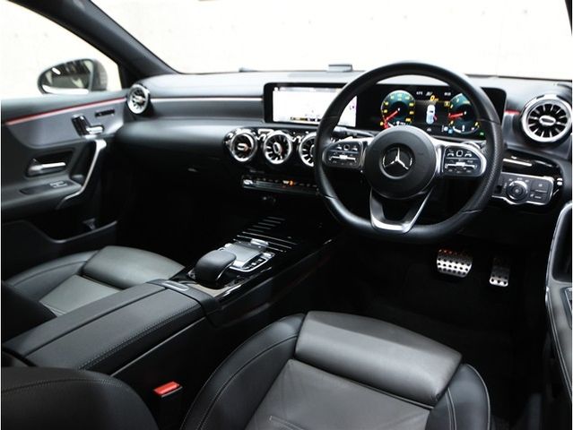 MERCEDES BENZ A CLAS 2019 Image 31