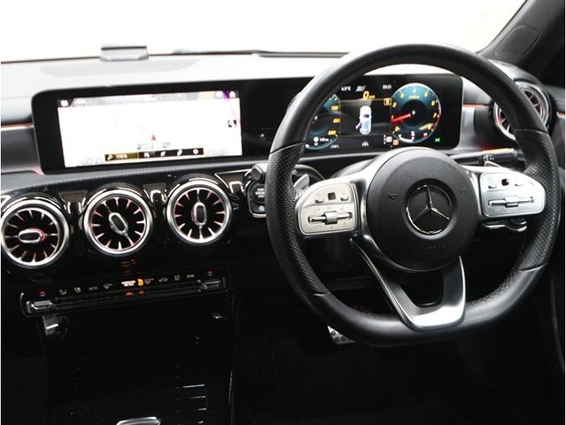 MERCEDES BENZ A CLAS 2019 Image 31