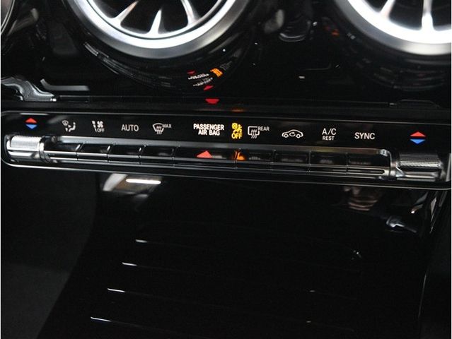 MERCEDES BENZ A CLAS 2019 Image 31