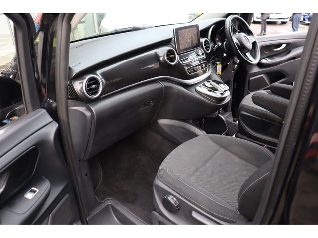 MERCEDES BENZ V CLAS 2018 Image 31