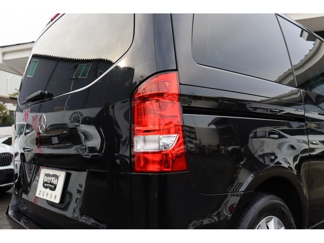 MERCEDES BENZ V CLAS 2018 Image 31