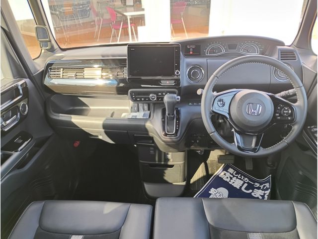 HONDA N BOX CUSTOM 4WD 2021 Image 31