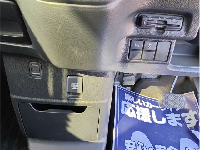 HONDA N BOX CUSTOM 4WD 2021 Image 31