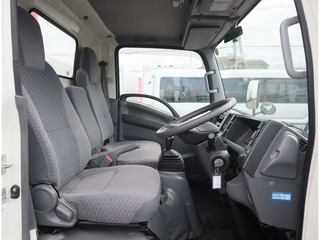 ISUZU ELF 2019 Image 31