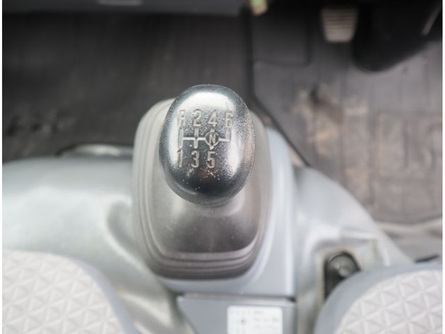 ISUZU ELF 2019 Image 31