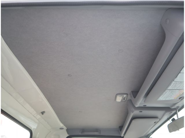 ISUZU ELF 2019 Image 31