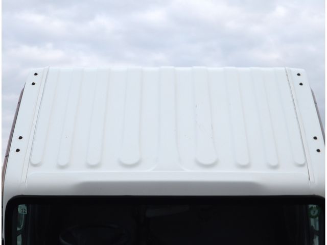 ISUZU ELF 2019 Image 31