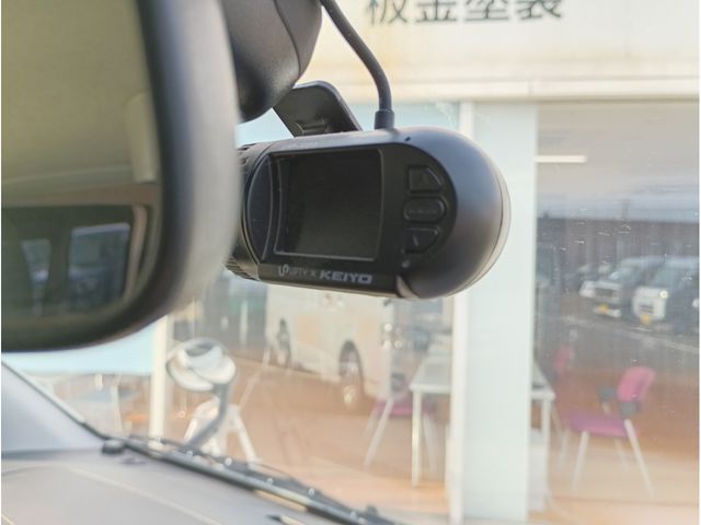 TOYOTA REGIUSACE VAN 4WD 2019 Image 31