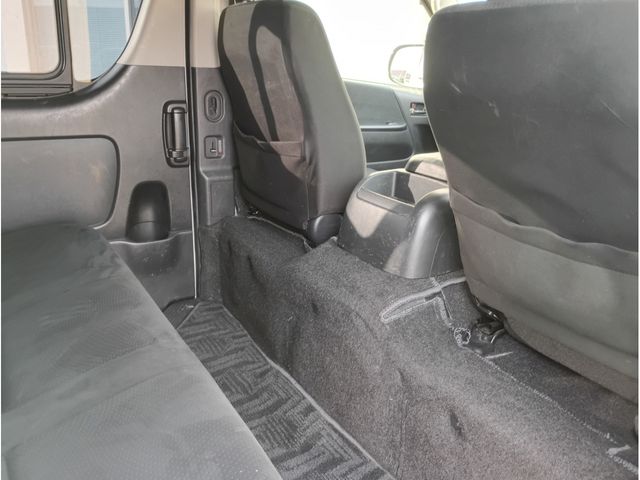 TOYOTA REGIUSACE VAN 4WD 2019 Image 31