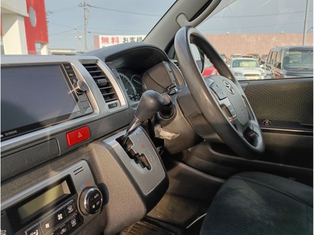 TOYOTA REGIUSACE VAN 4WD 2019 Image 31