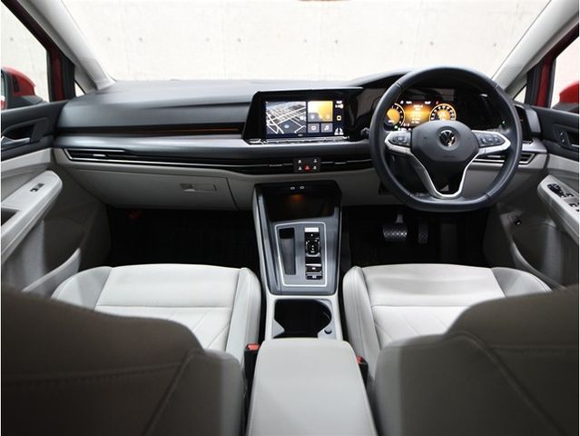 VOLKSWAGEN GOLF VARI 2021 Image 31