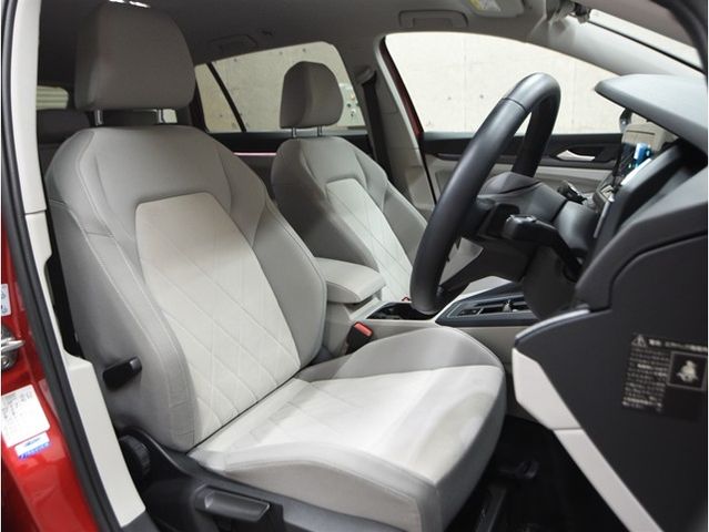 VOLKSWAGEN GOLF VARI 2021 Image 31