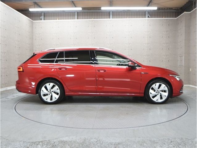 VOLKSWAGEN GOLF VARI 2021 Image 31