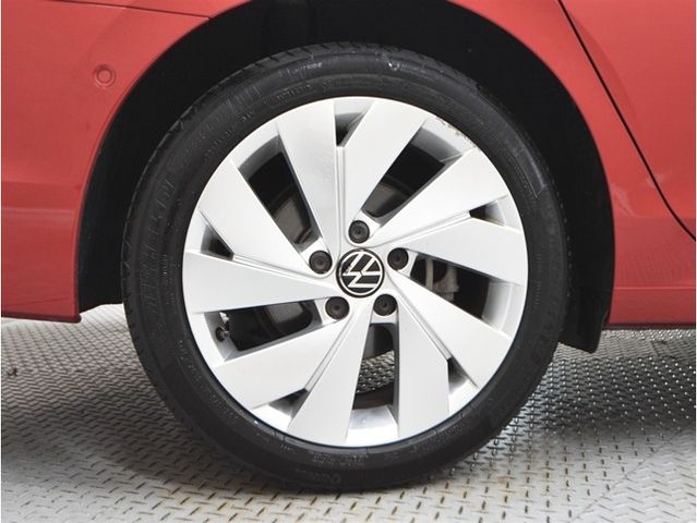 VOLKSWAGEN GOLF VARI 2021 Image 31