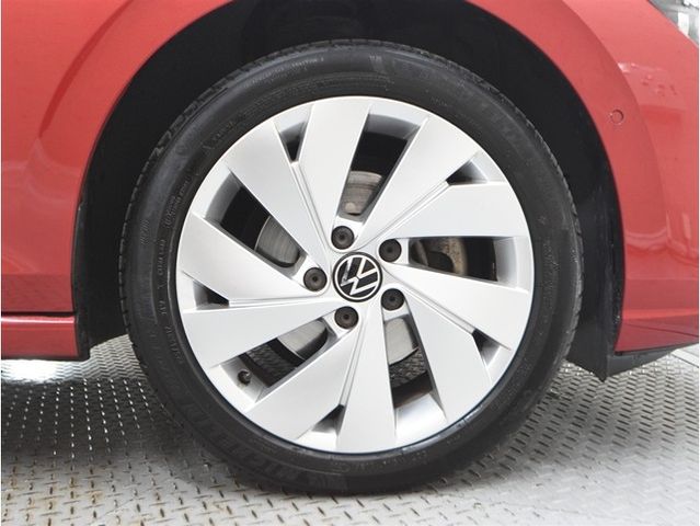 VOLKSWAGEN GOLF VARI 2021 Image 31