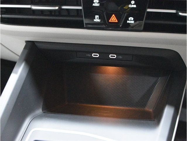 VOLKSWAGEN GOLF VARI 2021 Image 31