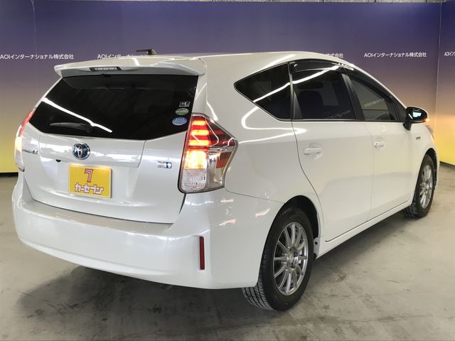TOYOTA PRIUS ALPHA 2016 Image 31