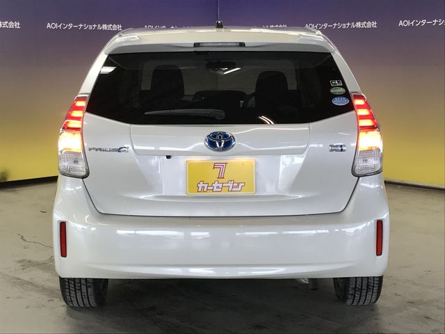 TOYOTA PRIUS ALPHA 2016 Image 31