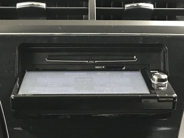 TOYOTA PRIUS ALPHA 2016 Image 31