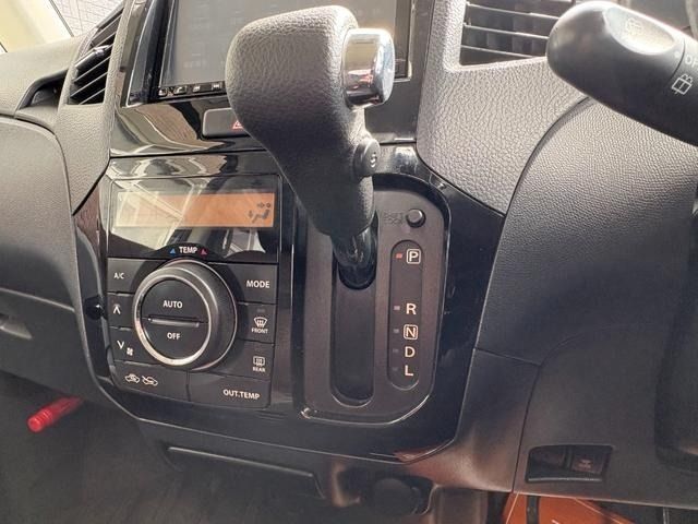 NISSAN ROOX 2013 Image 31