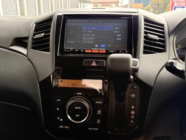 NISSAN ROOX 2013 Image 31