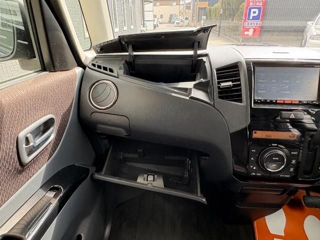 NISSAN ROOX 2013 Image 31