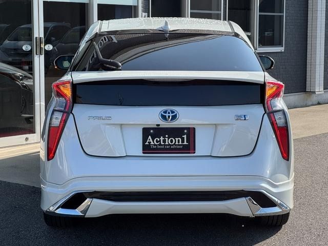 TOYOTA PRIUS 2016 Image 31