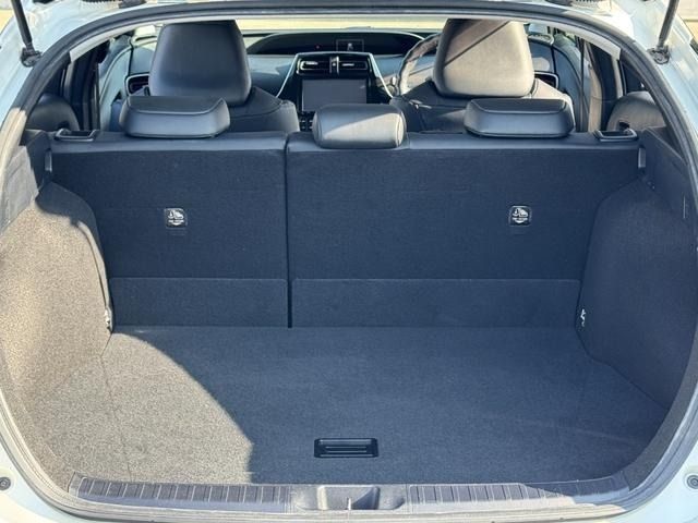 TOYOTA PRIUS 2016 Image 31