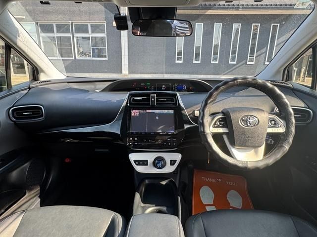 TOYOTA PRIUS 2016 Image 31