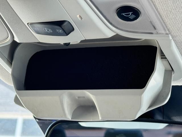 TOYOTA PRIUS 2016 Image 31