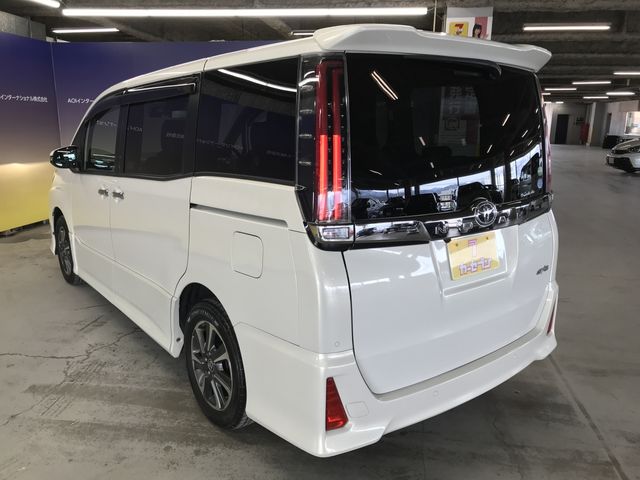 TOYOTA NOAH 2019 Image 31