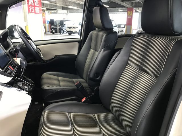 TOYOTA NOAH 2019 Image 31