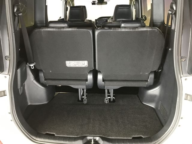 TOYOTA NOAH 2019 Image 31