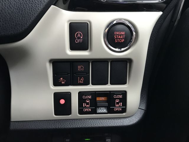 TOYOTA NOAH 2019 Image 31