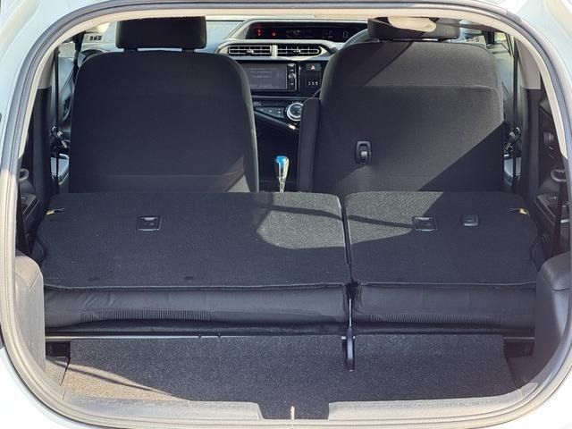 TOYOTA AQUA 2017 Image 31