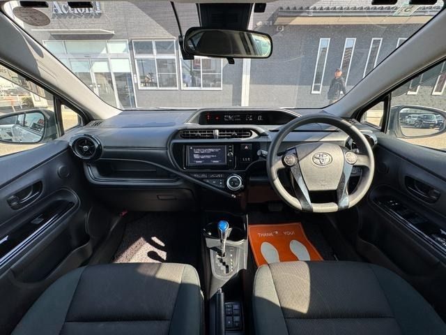 TOYOTA AQUA 2017 Image 31