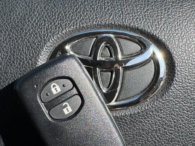 TOYOTA AQUA 2017 Image 31