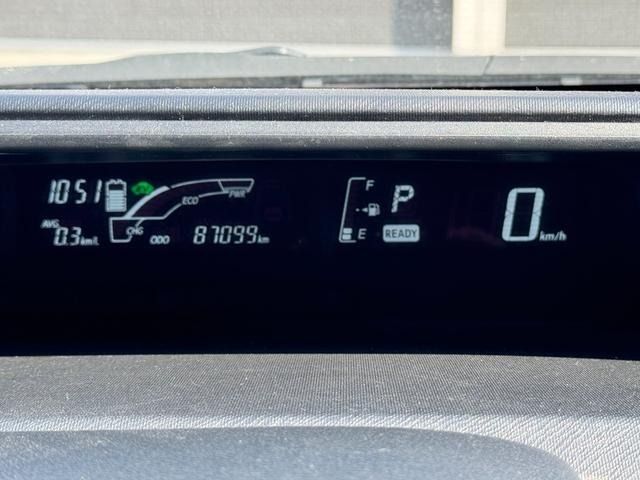 TOYOTA AQUA 2017 Image 31